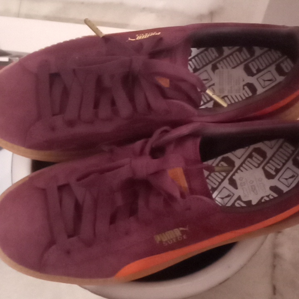 Puma Sneakers